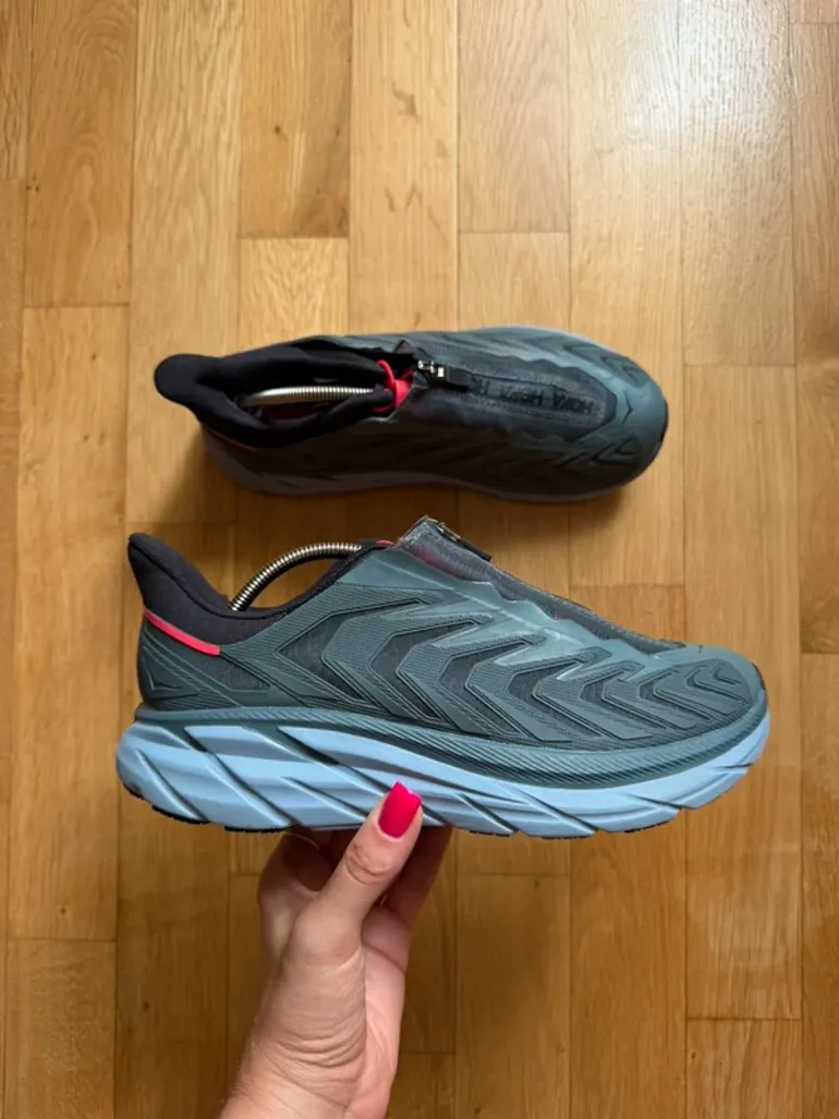 Used Hoka Project Clifton bike — image 8 of 15
