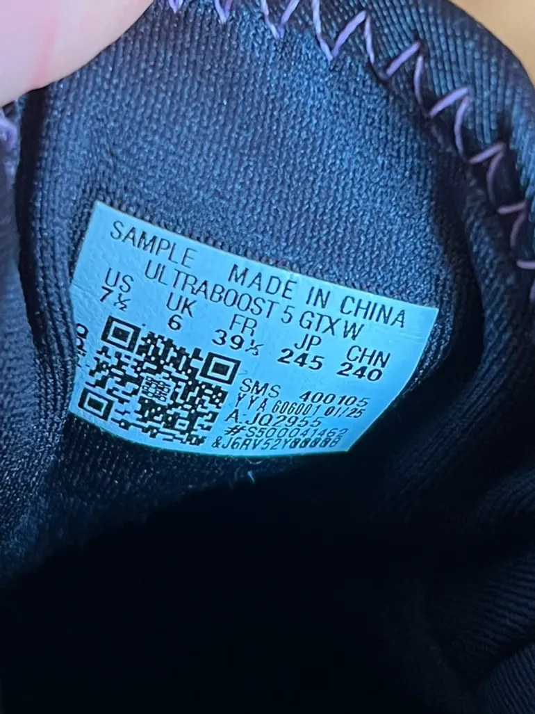 Used Adidas Ultraboost 5 GTX bike — image 7 of 8