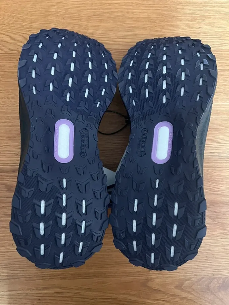 Used Adidas Ultraboost 5 GTX bike — image 8 of 8