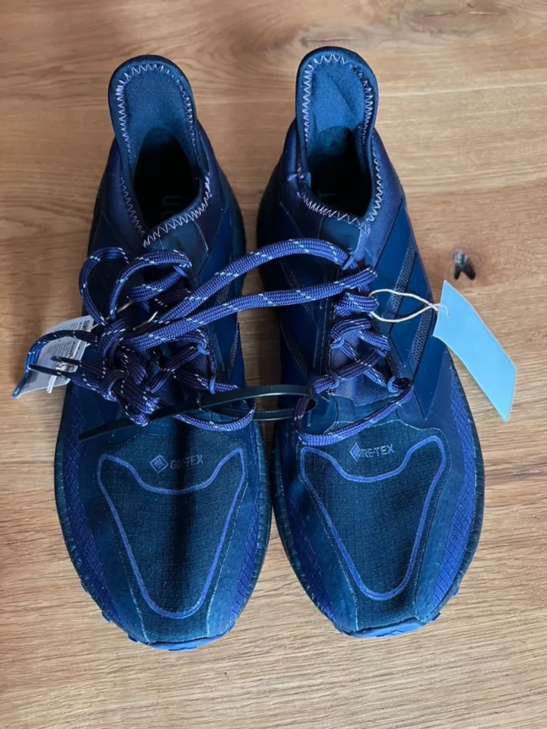 Used Adidas Ultraboost 5 GTX bike — image 3 of 8