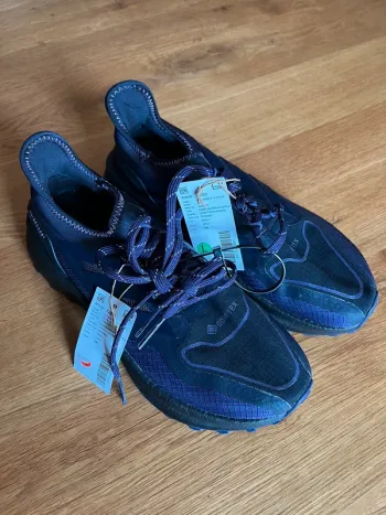 Used Adidas Ultraboost 5 GTX bike — image 2 of 8
