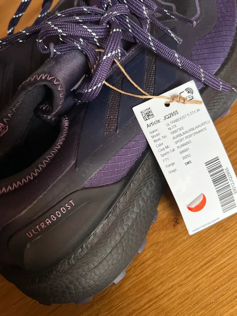 Used Adidas Ultraboost 5 GTX bike — image 5 of 8