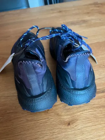 Used Adidas Ultraboost 5 GTX bike — image 4 of 8