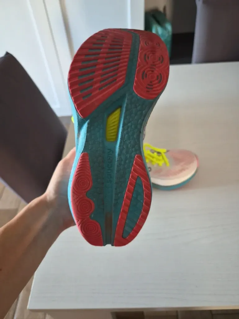 Used Saucony Endorphin Speed 5 bike — image 4 of 4