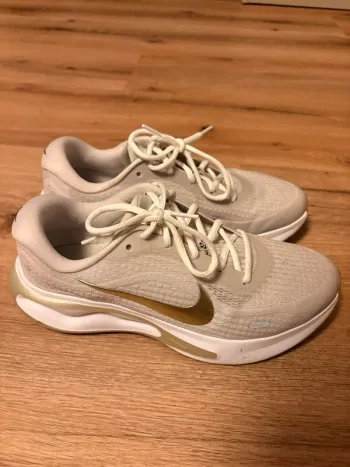 Used Nike Sportschuhe Running Shoes
