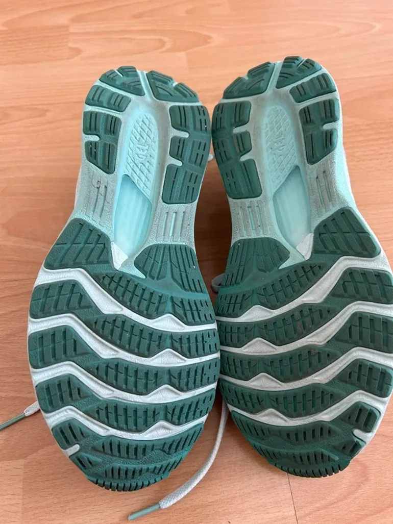 Used Asics Gel-Kayano 28 bike — image 7 of 7