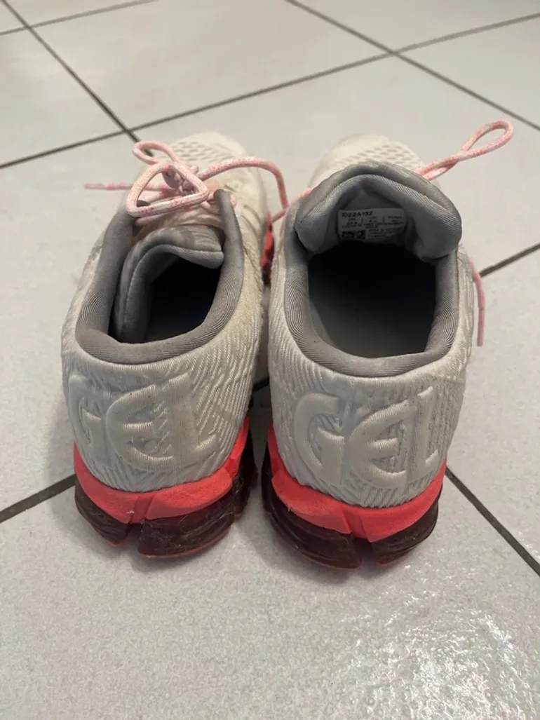 Used Asics Gel 360 bike — image 2 of 4