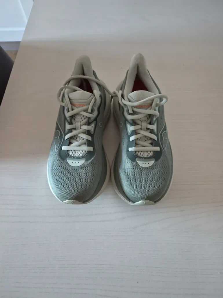 Saucony Triumph 23 bike de segunda mano — imagen 2 de 4
