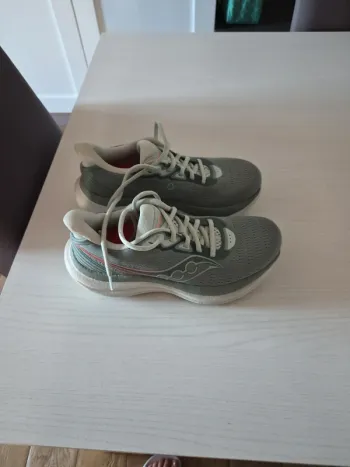 Saucony Triumph 23 Running Shoes de segunda mano