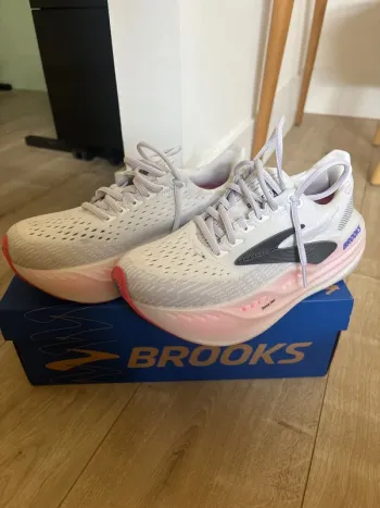 Tweedehands Brooks Running Shoes Running Shoes
