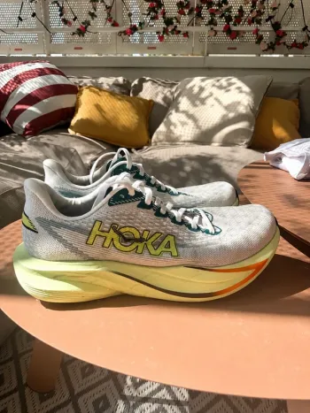 Used Hoka Mach 7 Running Shoes