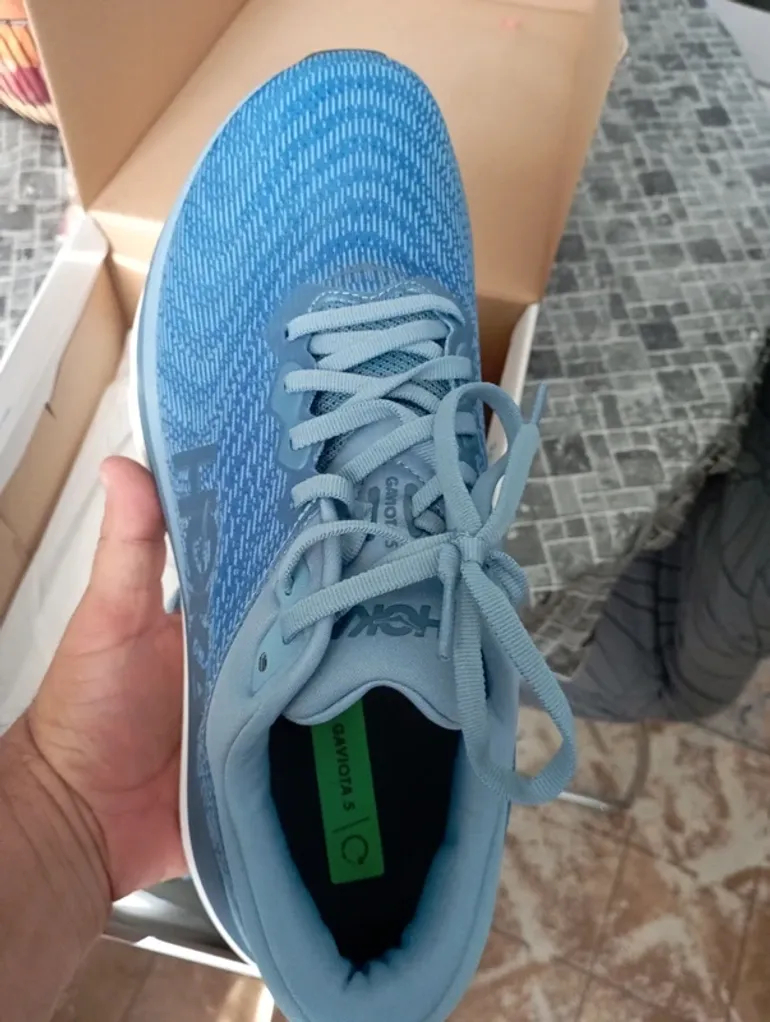 Hoka Running Shoes bike d'occasion — image 4 sur 9