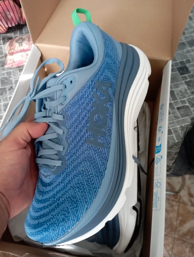 Hoka Running Shoes bike d'occasion — image 7 sur 9