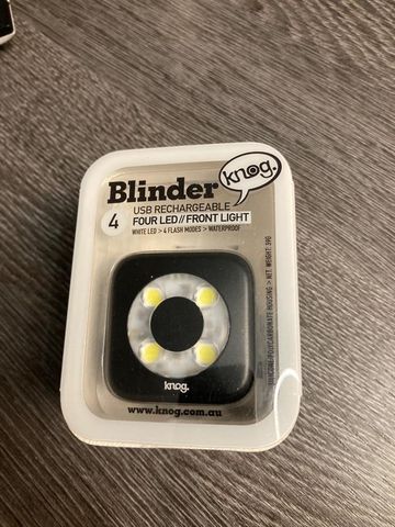 Used Knog Phare avant Knog Blinder usb rechargeable bike