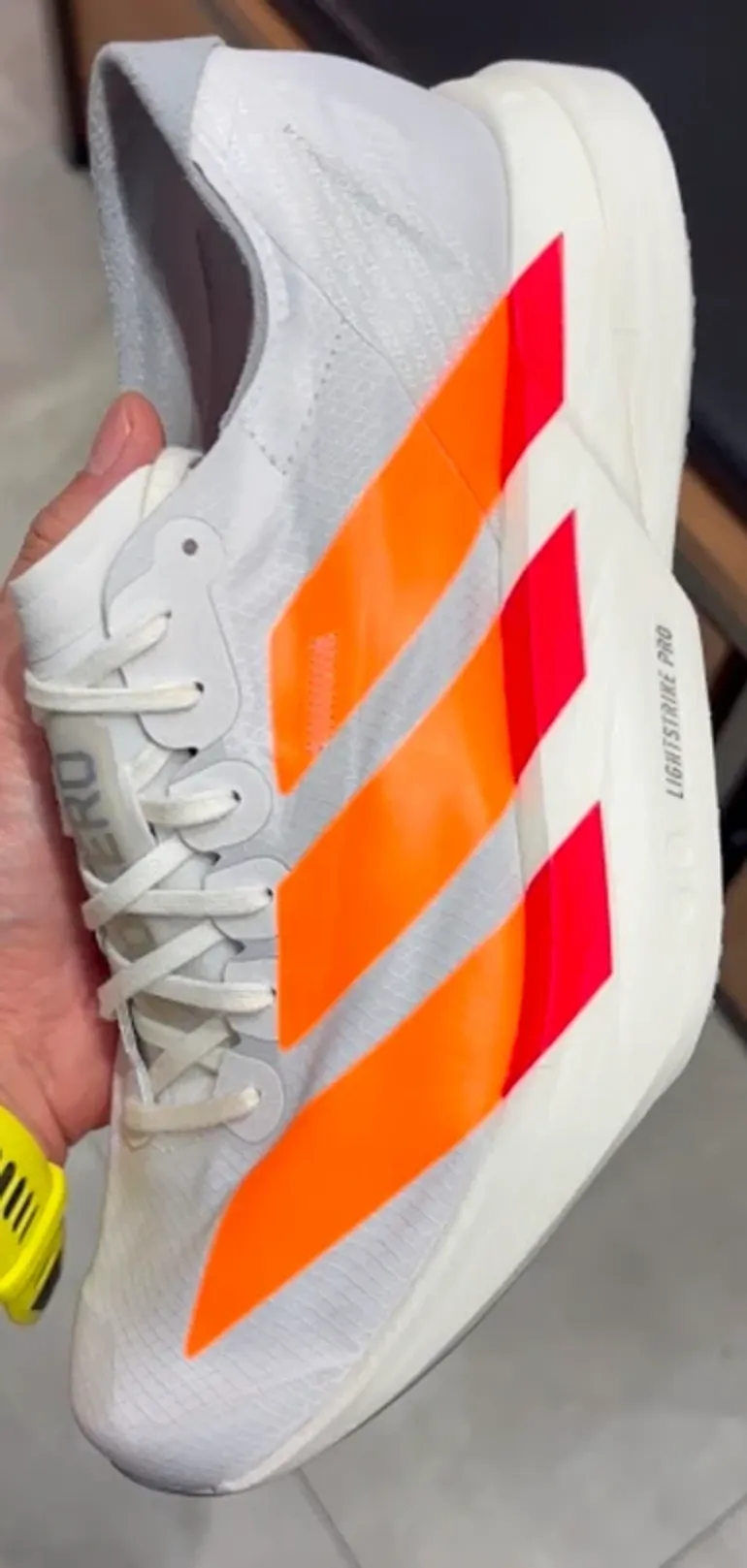 Orange Adizero Adios Pro bike d'occasion — image 3 sur 4