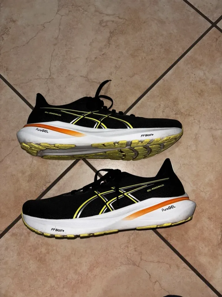 Used Asics Gel Roadmiles 3 bike — image 4 of 7
