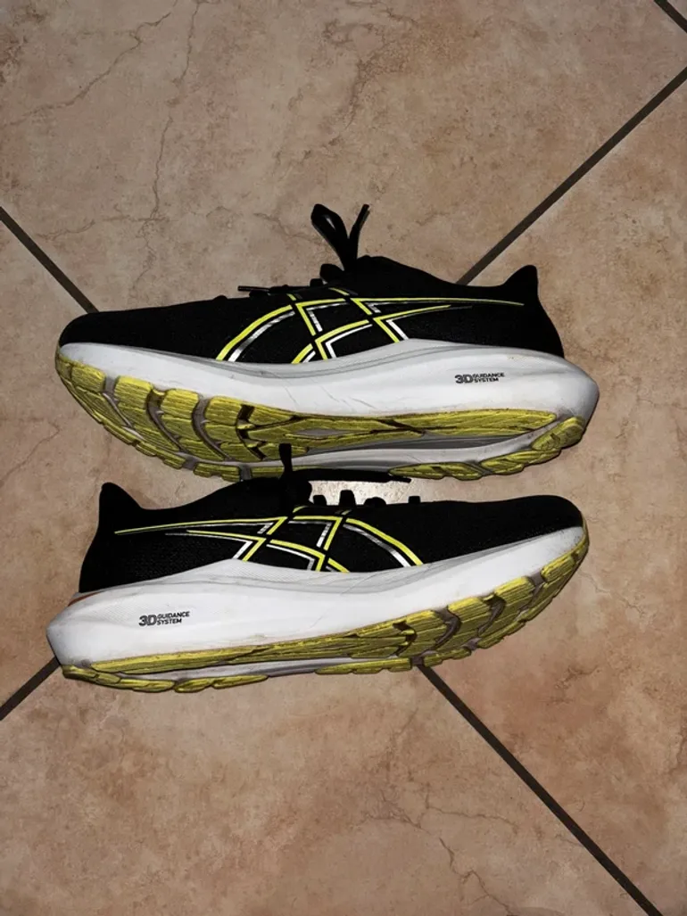 Used Asics Gel Roadmiles 3 bike — image 3 of 7