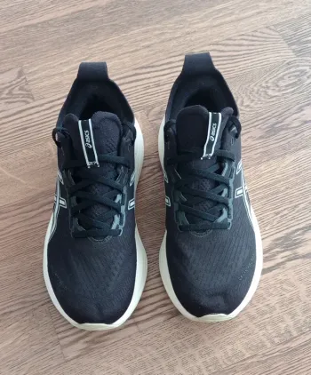 Brugt Asics Gel Nimbus 27 Running Shoes