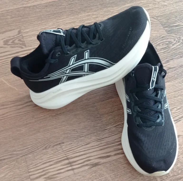 Asics Gel Nimbus 27 bike d'occasion — image 4 sur 10