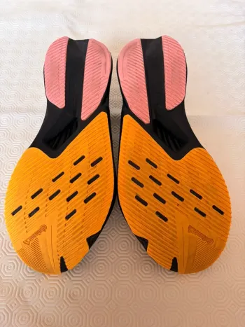 Continental Adizero Boston 12 bike d'occasion — image 3 sur 4