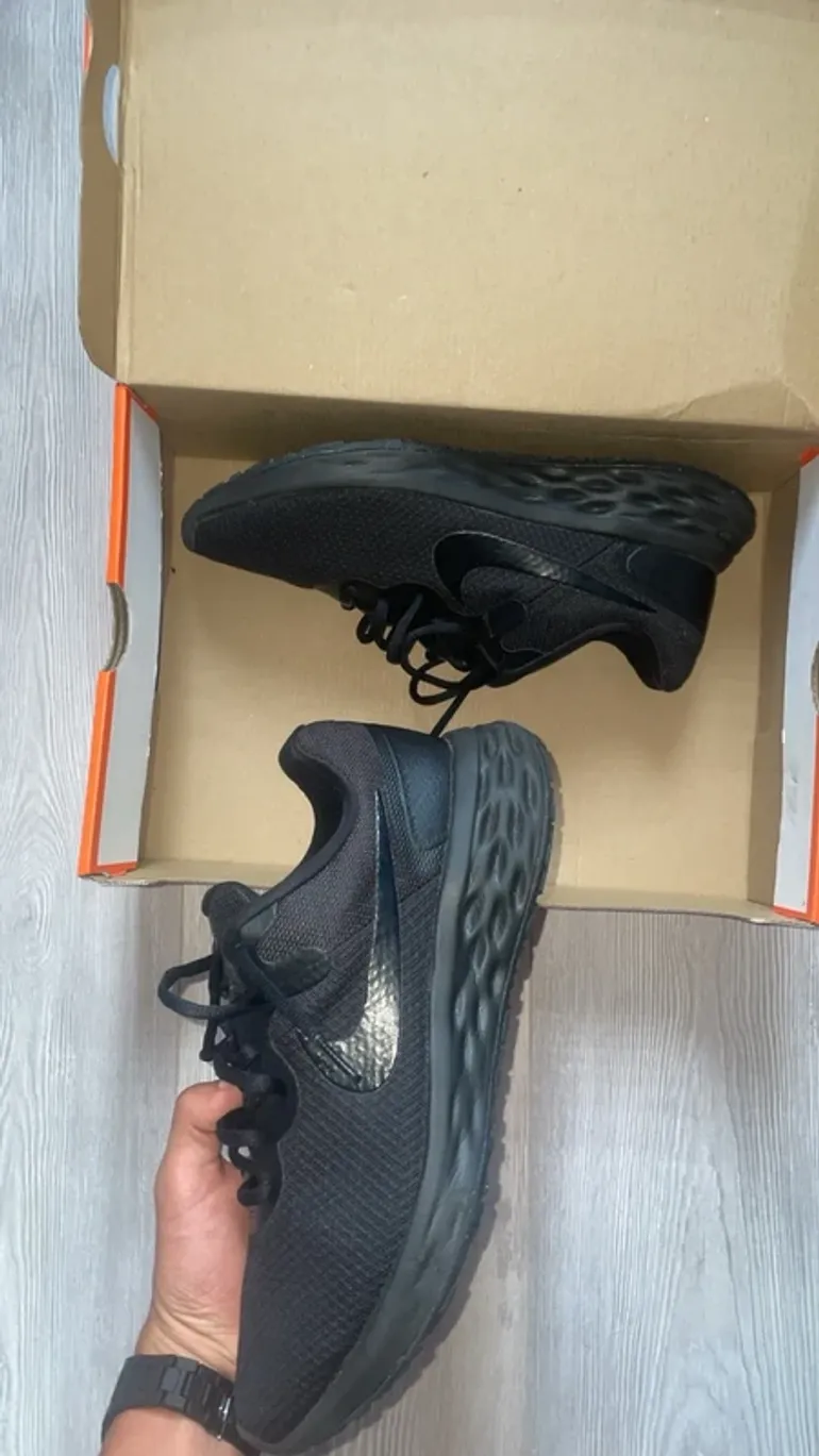 Brugt Nike WearAllDay bike — billede 5 af 7