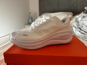 Używany Nike ZoomX Running Shoes
