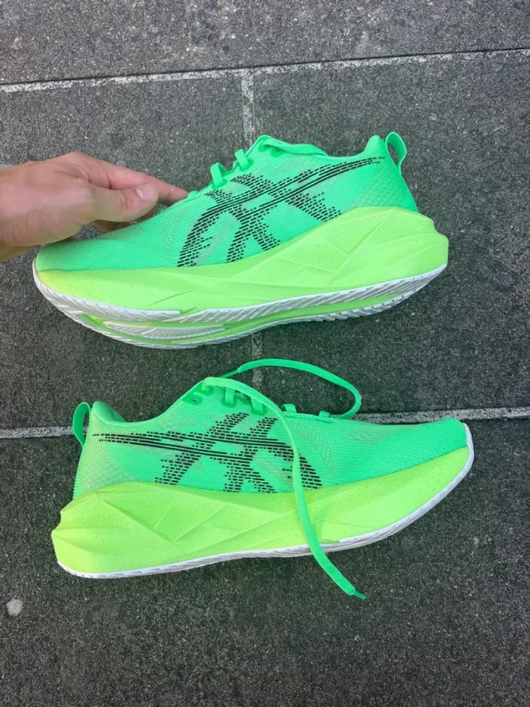 Gebrauchtes Asics Novablast 5 bike — Bild 4 von 5