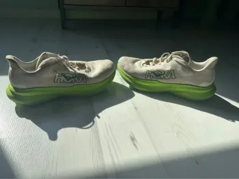 Used Hoka Mach 6 bike — image 2 of 5