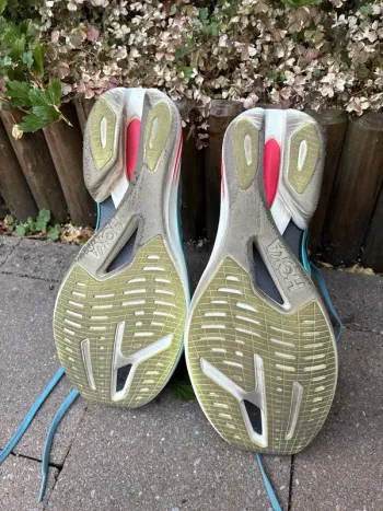 Tweedehands Hoka Cielo X1 2.0 bike — afbeelding 2 van 3