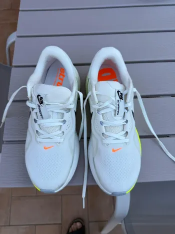Gebrauchtes Nike Structure 26 Running Shoes
