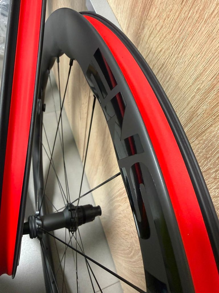Brugt ENST WAVE 50 Carbon Wheels 2026 bike — billede 3 af 7