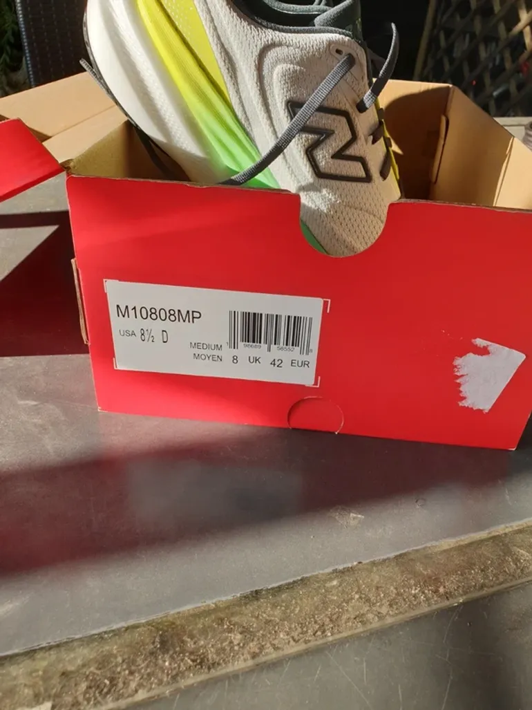 Used New Balance 1080 v15 bike — image 2 of 6