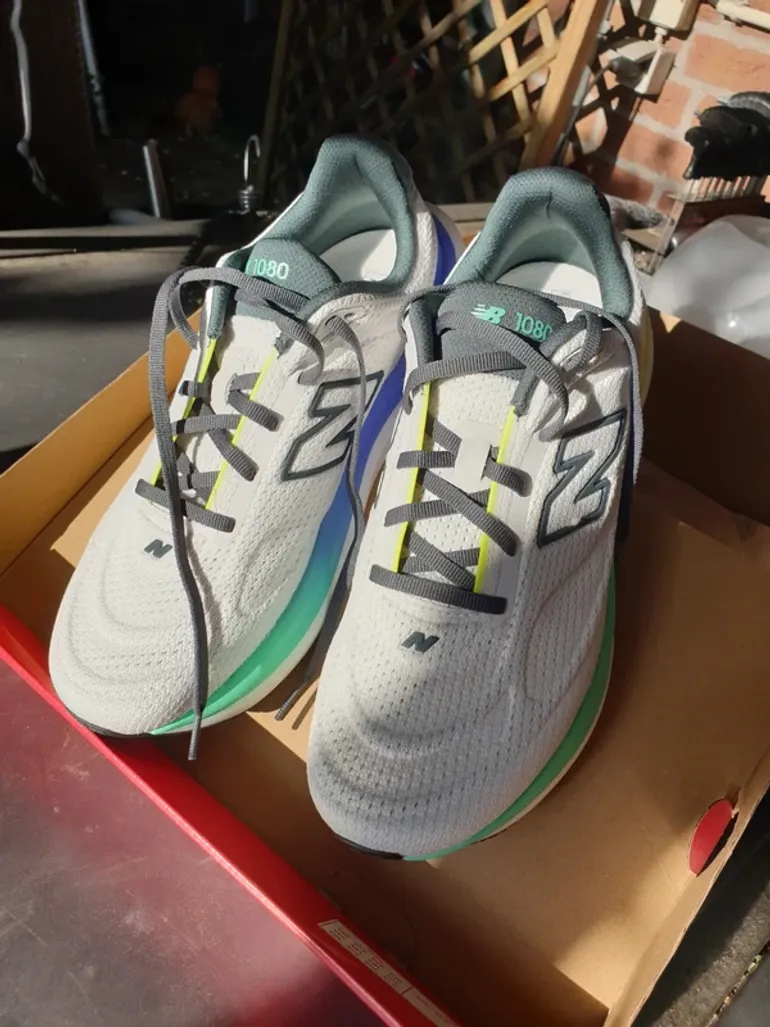 Used New Balance 1080 v15 bike — image 5 of 6