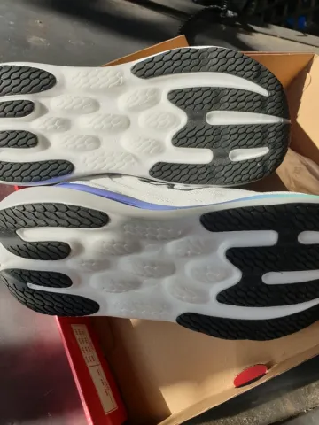 Used New Balance 1080 v15 bike — image 3 of 6