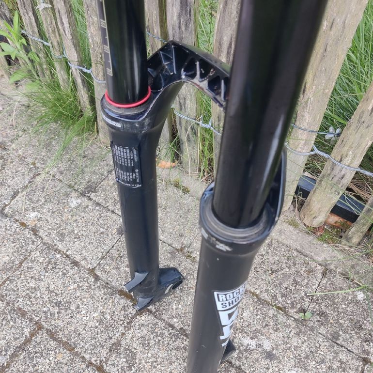 Brugt RockShox Boxxer Ultimate 2023 bike — billede 6 af 10