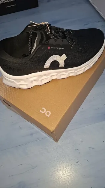 Gebrauchtes On Running Cloudmonster Running Shoes