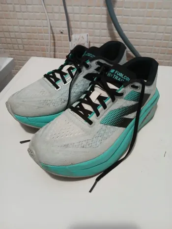 Used New Balance FuelCell SC Trainer bike — image 2 of 4
