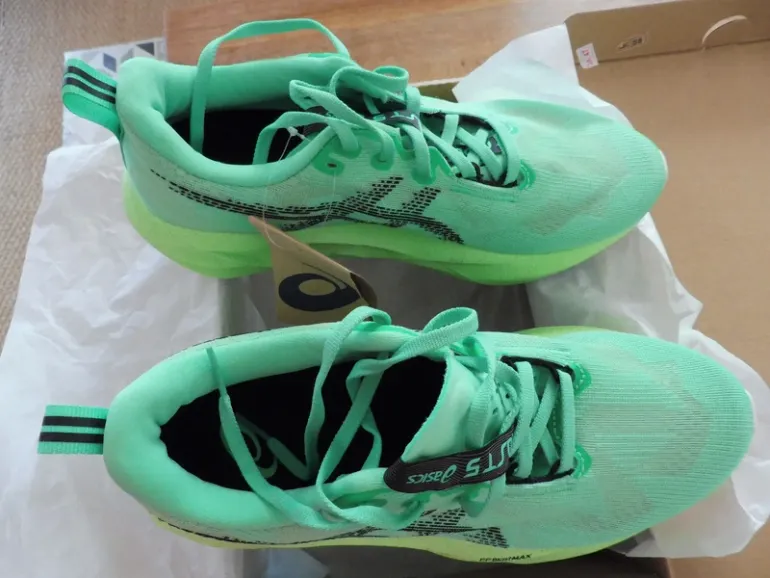 Brugt Asics Novablast 5 bike — billede 6 af 10