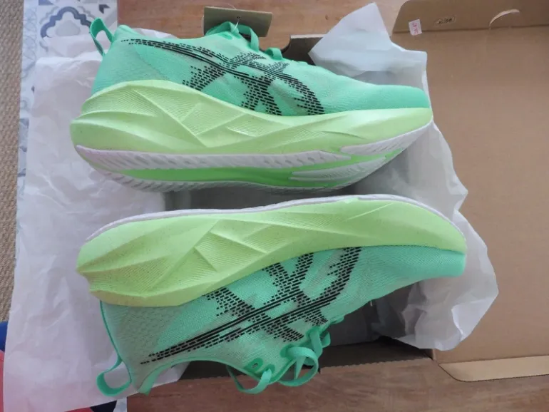 Brugt Asics Novablast 5 bike — billede 5 af 10