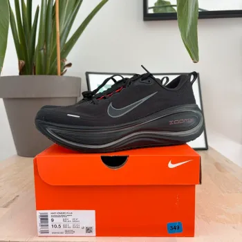 Nike Vomero Plus Running Shoes d'occasion