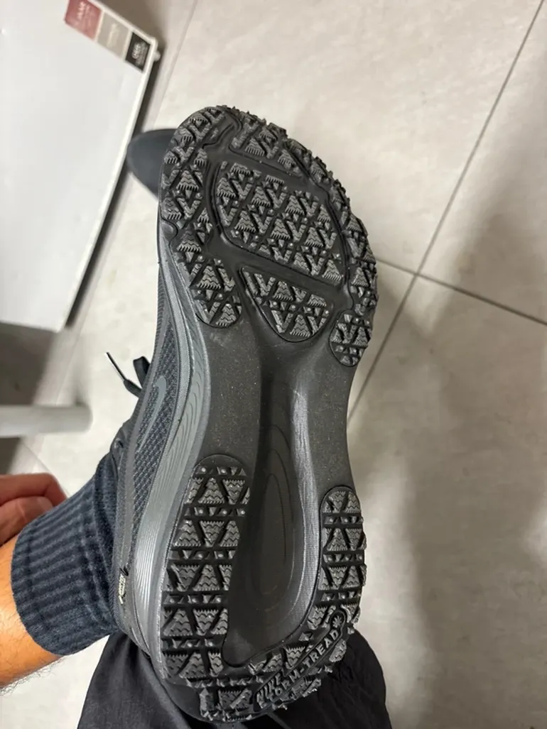 Brugt Nike Vomero 18 Gore-tex bike — billede 2 af 3