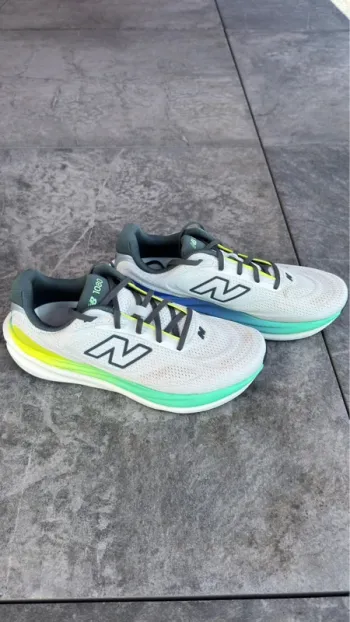 Used New Balance 1080 v15 bike — image 2 of 6