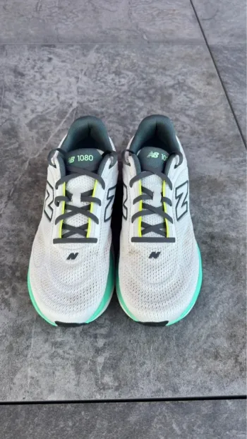 Used New Balance 1080 v15 bike — image 3 of 6
