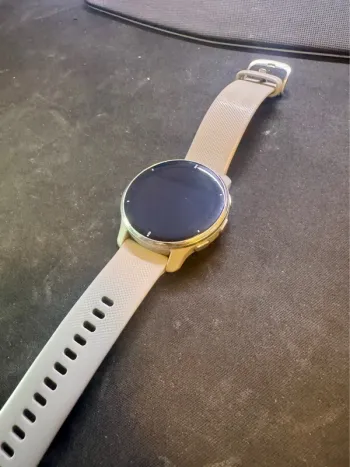 Garmin Venu 2 Plus bike d'occasion — image 3 sur 4