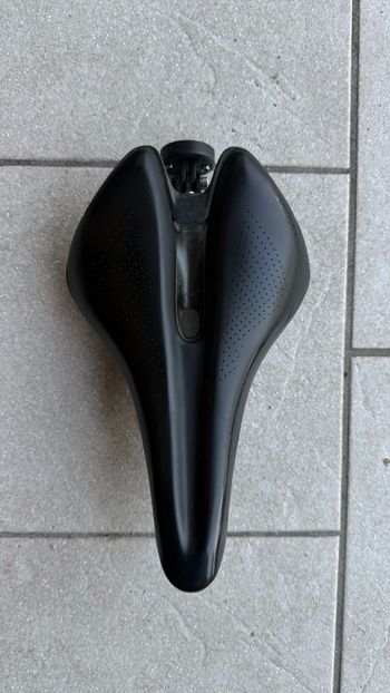 Used Cadex Boost Saddle (Carbon) Saddles & Seatposts