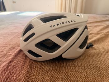 Van Rysel Casco Bici Helmet 2025 bike usato — immagine 4 di 6