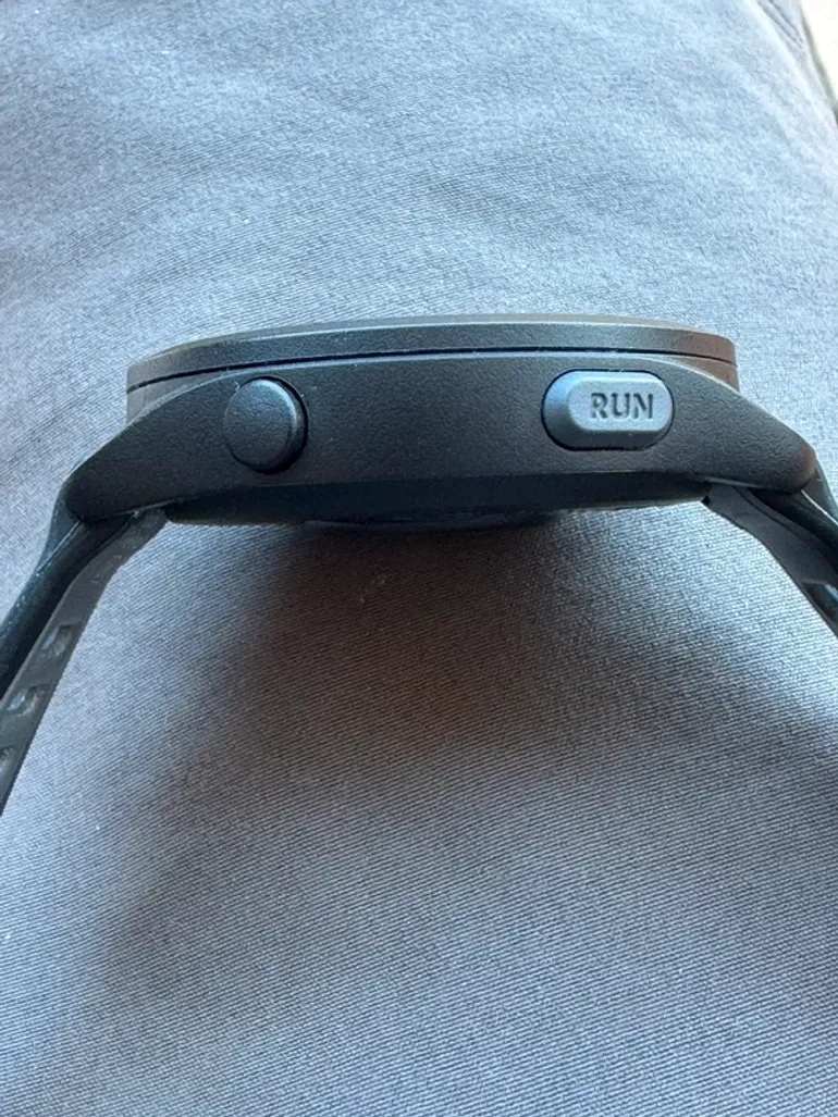 Used Garmin Forerunner 165 bike — image 4 of 5