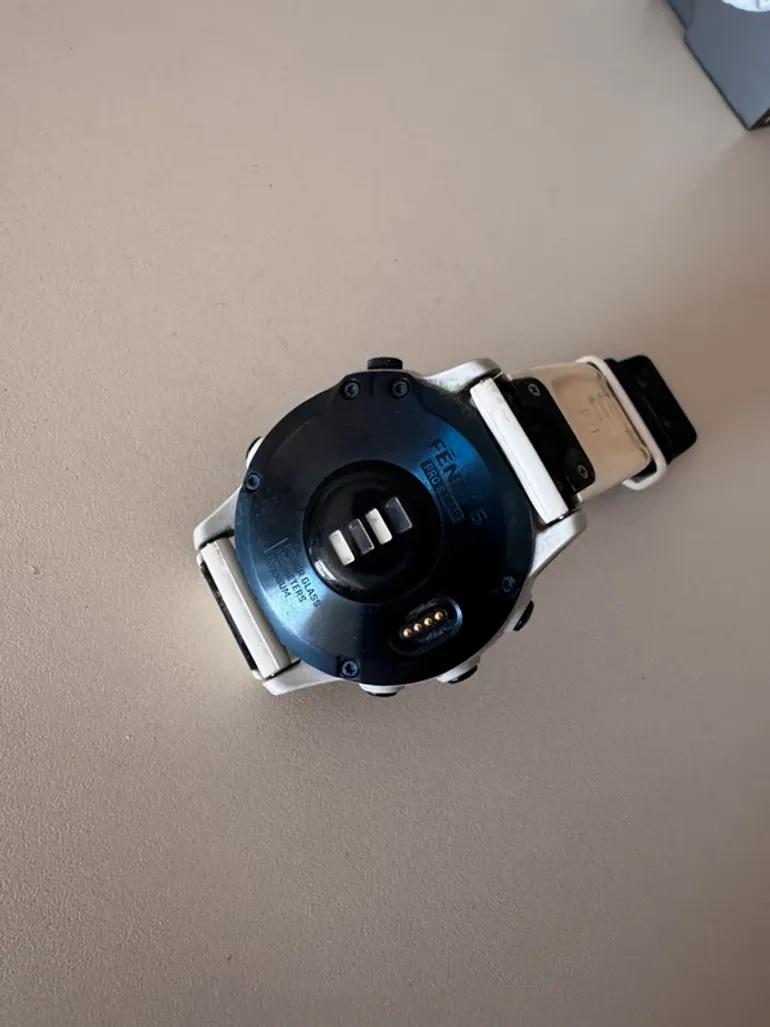 Used Garmin Fēnix 6 Pro Solar bike — image 4 of 6