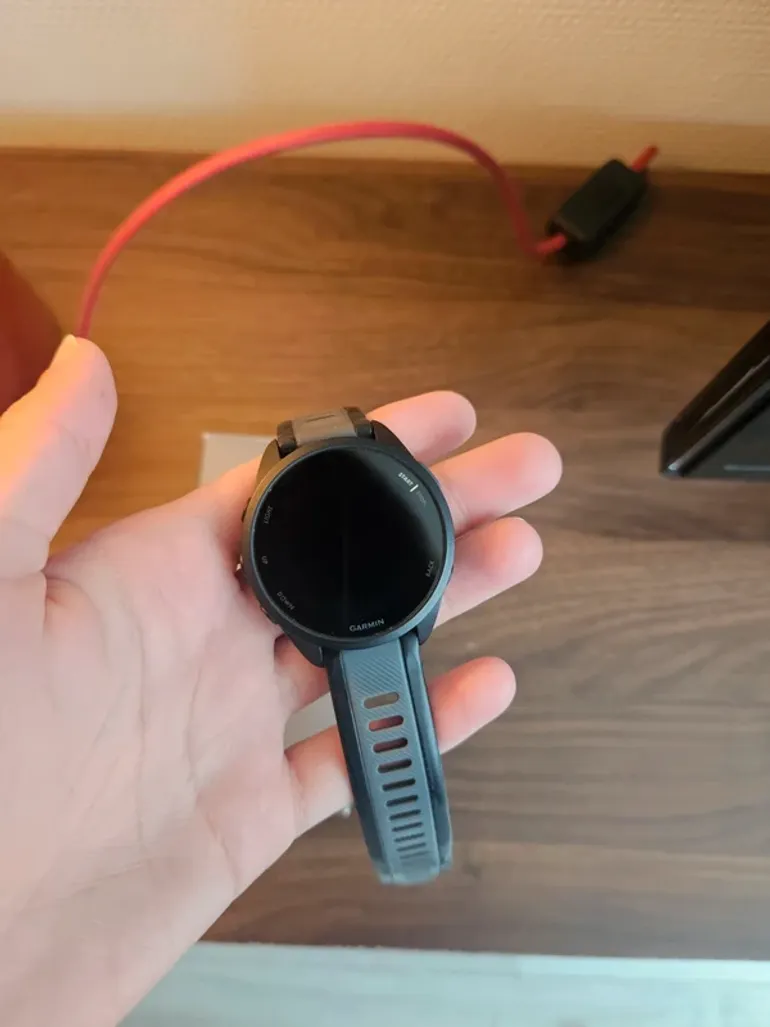 Used Garmin Forerunner 165 music bike — image 2 of 3