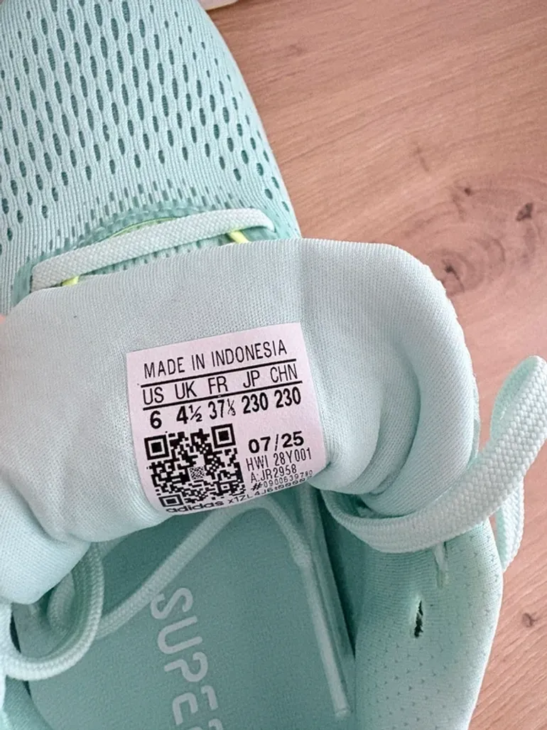 Adidas Running Shoes bike usato — immagine 6 di 9